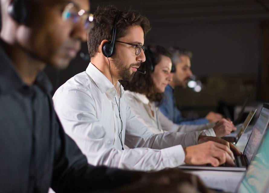 A visual representation of call center traffic with interconnected lines and call volume metrics, illustrating the dynamics of call center operations.